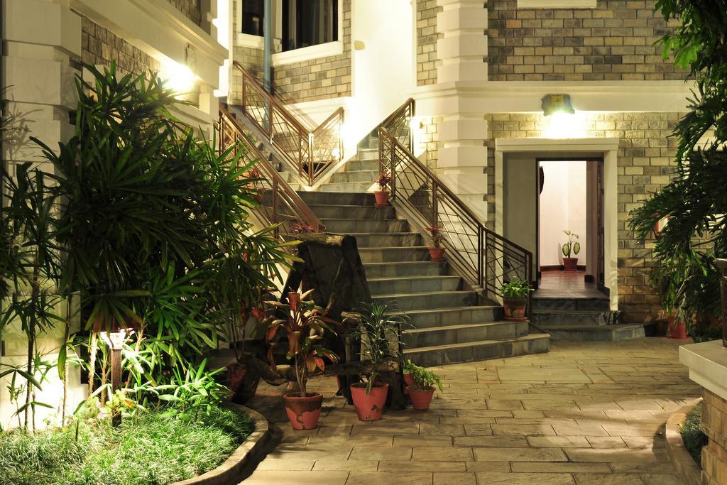 Trek-O-Tel Hotel Похара Екстериор снимка
