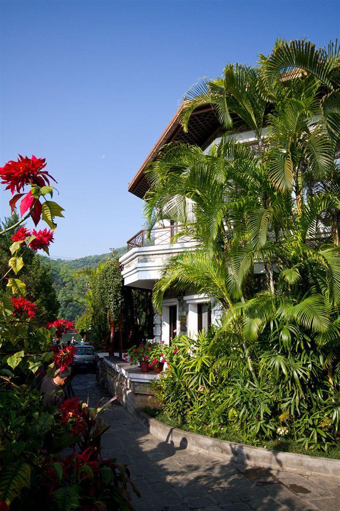 Trek-O-Tel Hotel Похара Екстериор снимка